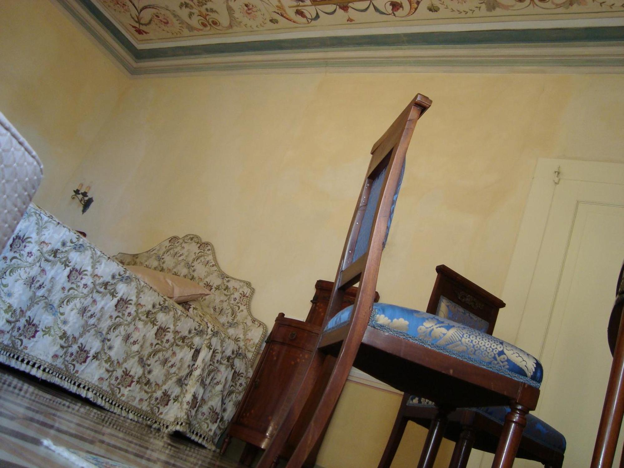 Castello Degli Angeli Hotel Carobbio degli Angeli Ruang foto